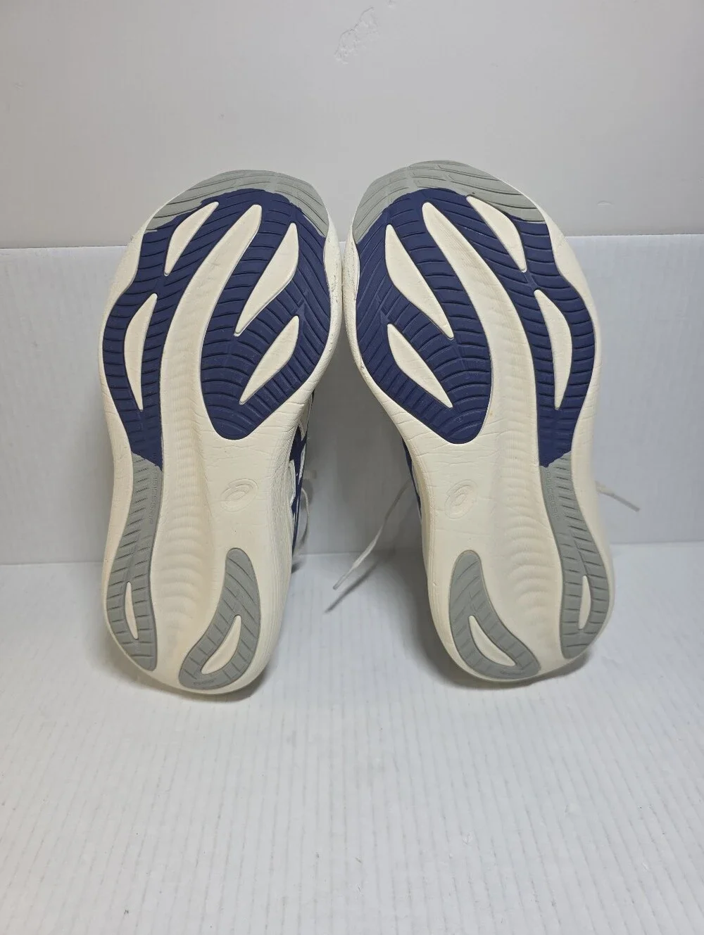 Asics Gel Nimbus 27 Running Shoes Sneaker Women's Size 9 White Blue 1012B812